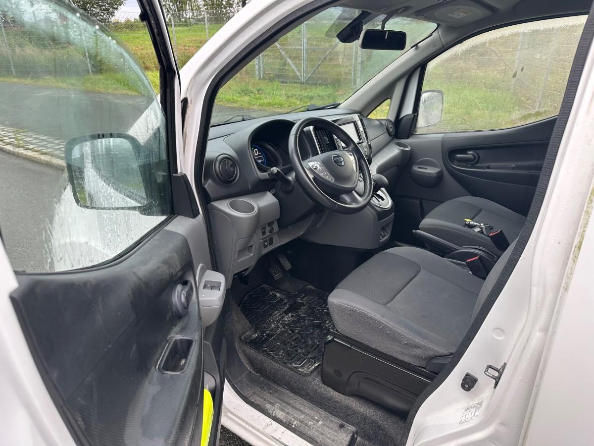 Nissan NV200E 24KW CRUISE VARMER MULTIRATT SKYVEDØRER 