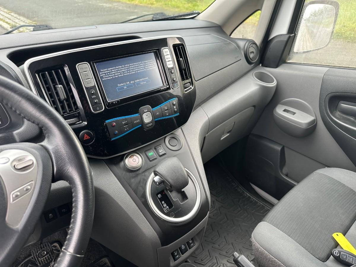 Nissan NV200E 24KW CRUISE VARMER MULTIRATT SKYVEDØRER 
