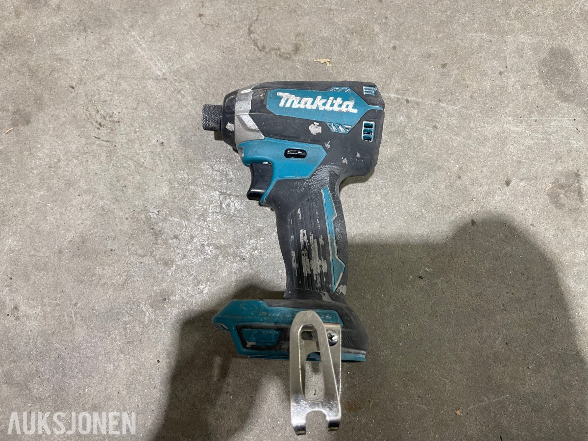 Kasse med makita verktøy