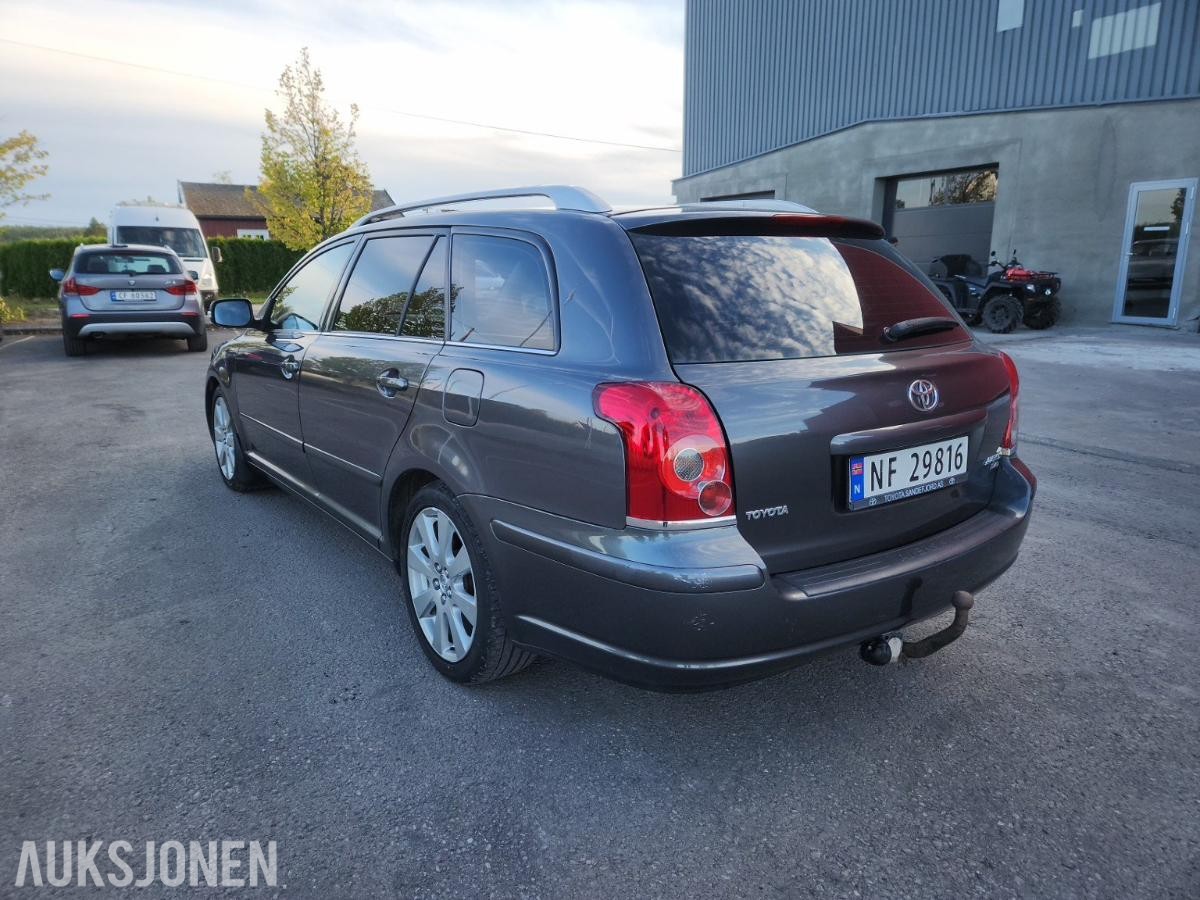 2007 Toyota Avensis 2.0 D-4D 126HK Cruisekontroll, Hengerfeste, Navigasjon