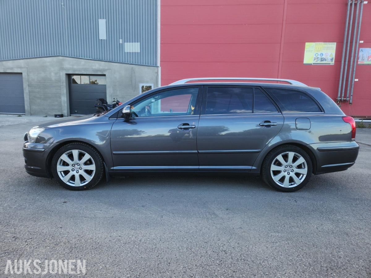2007 Toyota Avensis 2.0 D-4D 126HK Cruisekontroll, Hengerfeste, Navigasjon