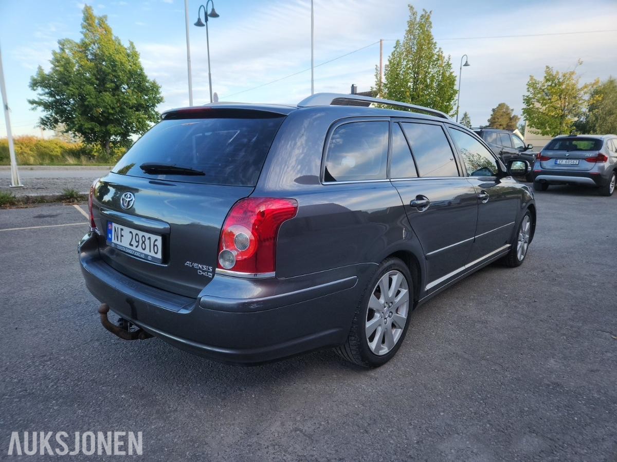 2007 Toyota Avensis 2.0 D-4D 126HK Cruisekontroll, Hengerfeste, Navigasjon
