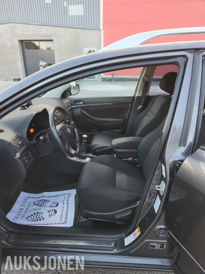 2007 Toyota Avensis 2.0 D-4D 126HK Cruisekontroll, Hengerfeste, Navigasjon
