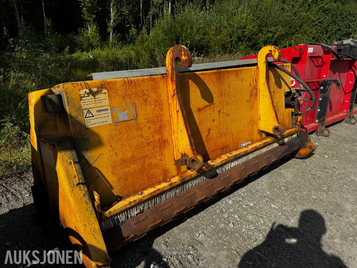1996 DVP SH-1.7  SH-1.7 1700 liter strøkasse