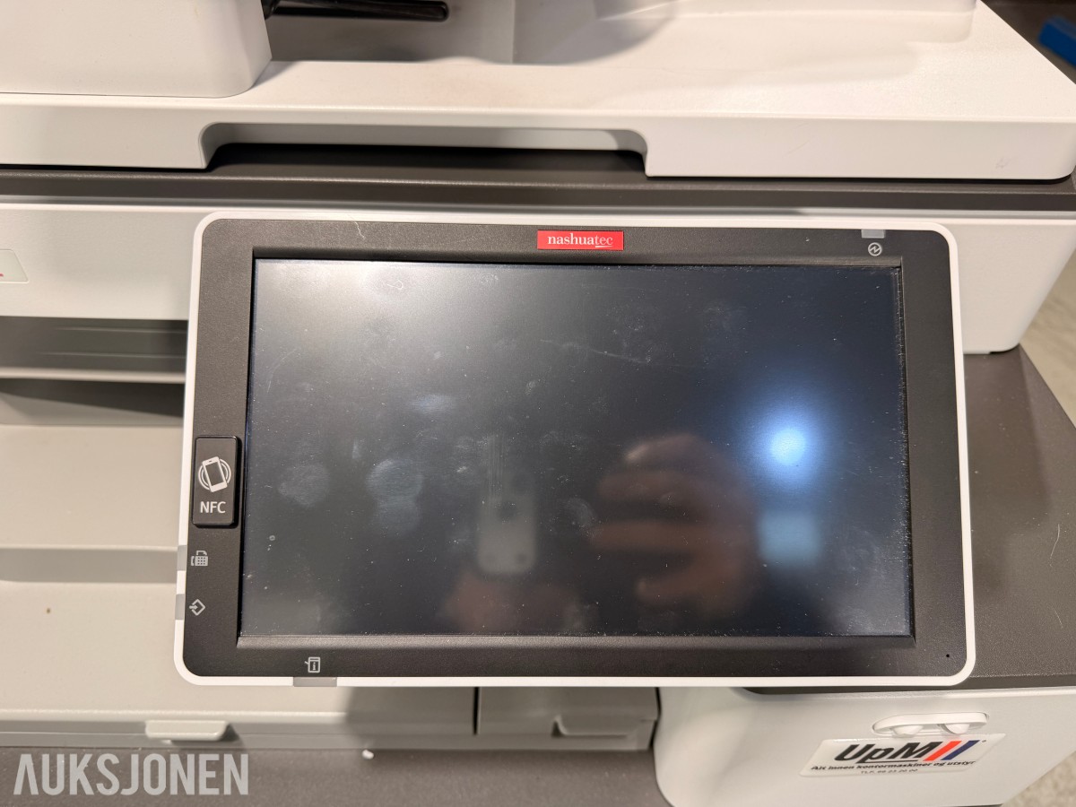 Nashuatec / Ricoh MP C4504exSP A3 farge multifunksjonsmaskin med etterbehandler