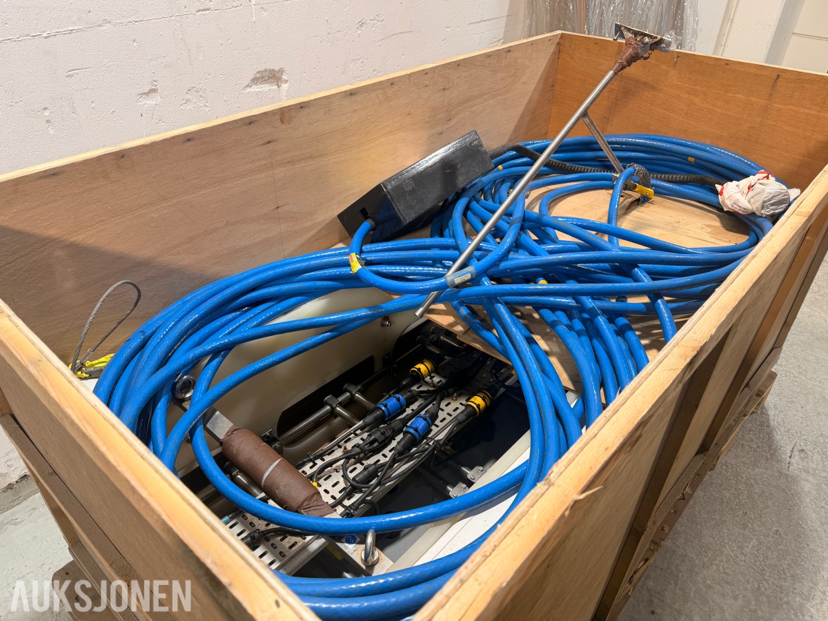Applied Acoustics AA252 undervanns seismisk boomer med HVC3000 kabler