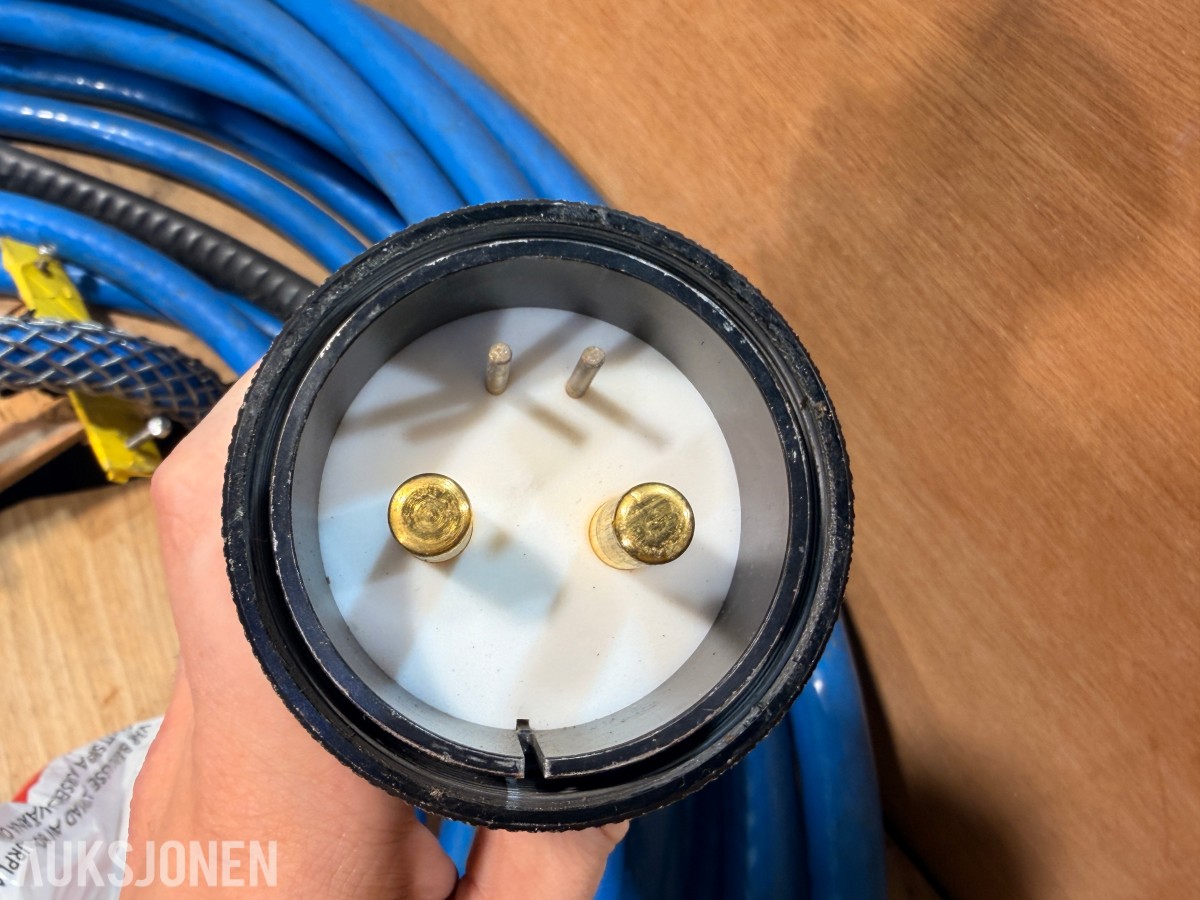 Applied Acoustics AA252 undervanns seismisk boomer med HVC3000 kabler