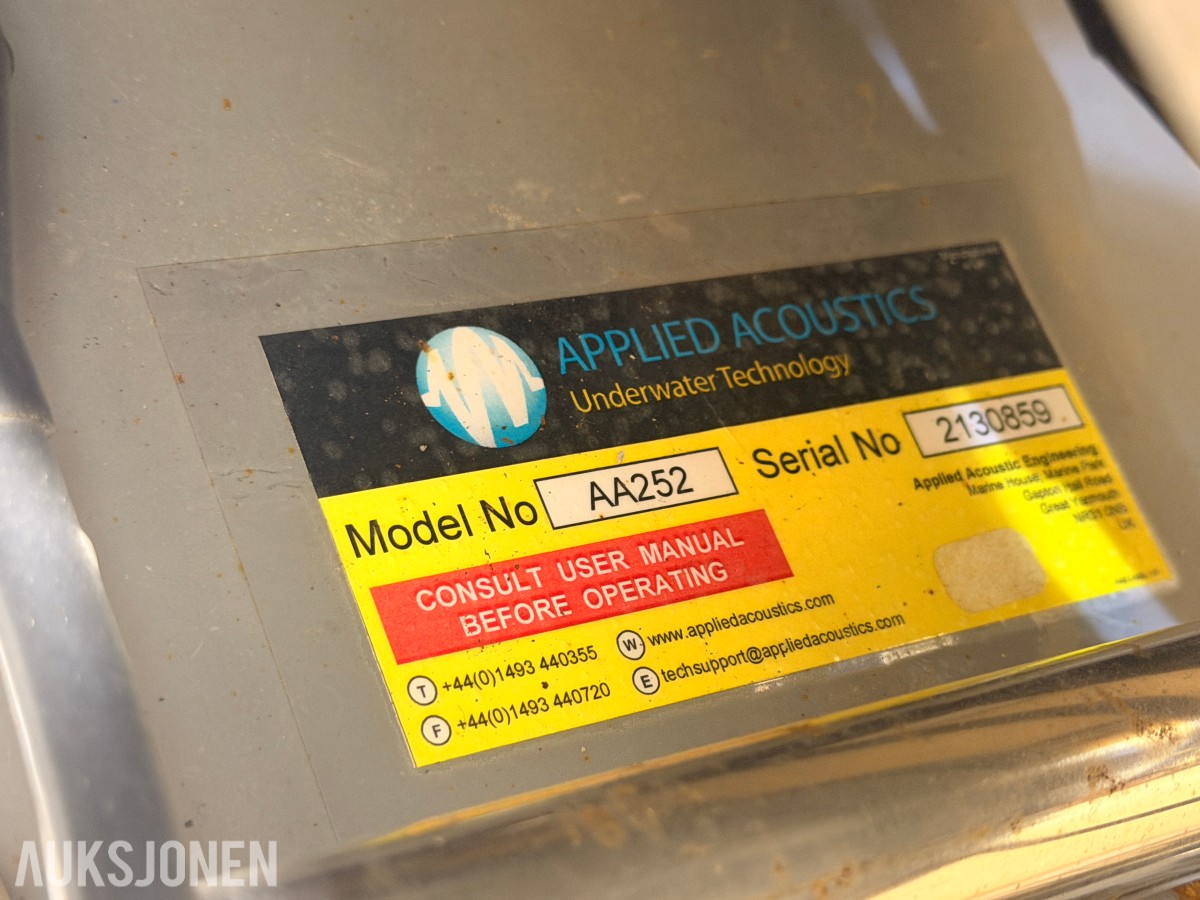 Applied Acoustics AA252 undervanns seismisk boomer med HVC3000 kabler