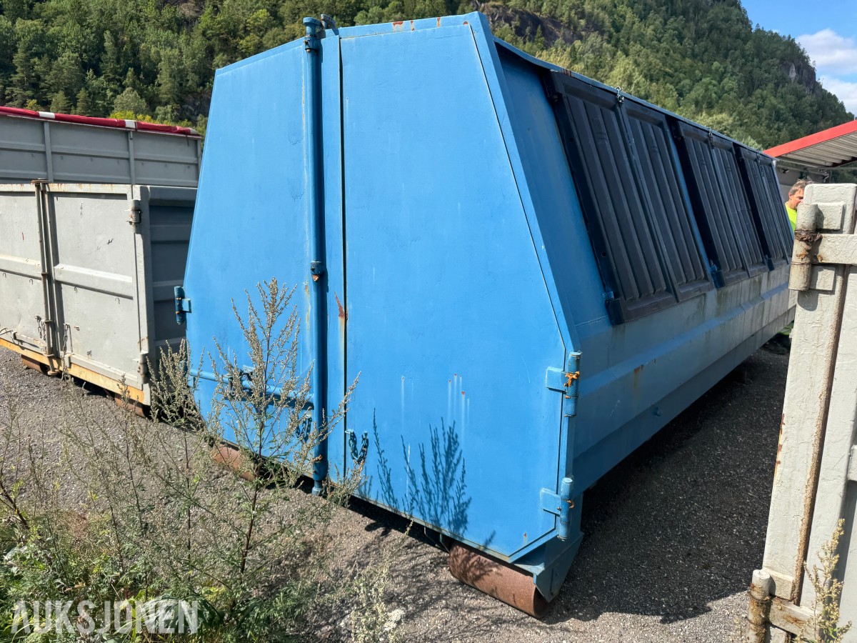 SØPPELCONTAINER / KROKCONTAINER CA. 15 M³