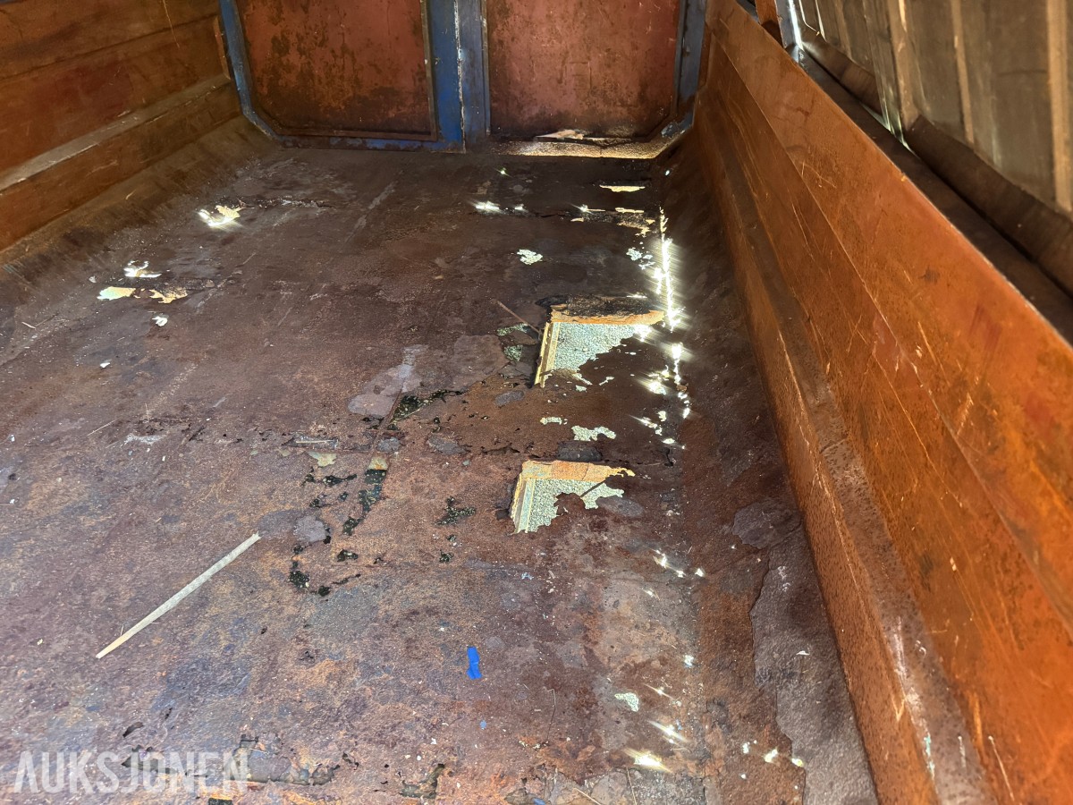SØPPELCONTAINER / KROKCONTAINER CA. 15 M³
