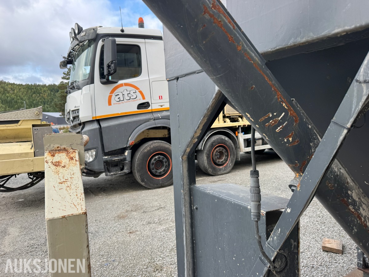 2015 AHLM TB10-2X SO SILO FOR BETONG OG TØRRMATERIALER