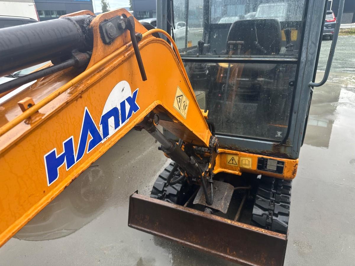 1997 Hanix H15B Minigraver, skjær og skuffe