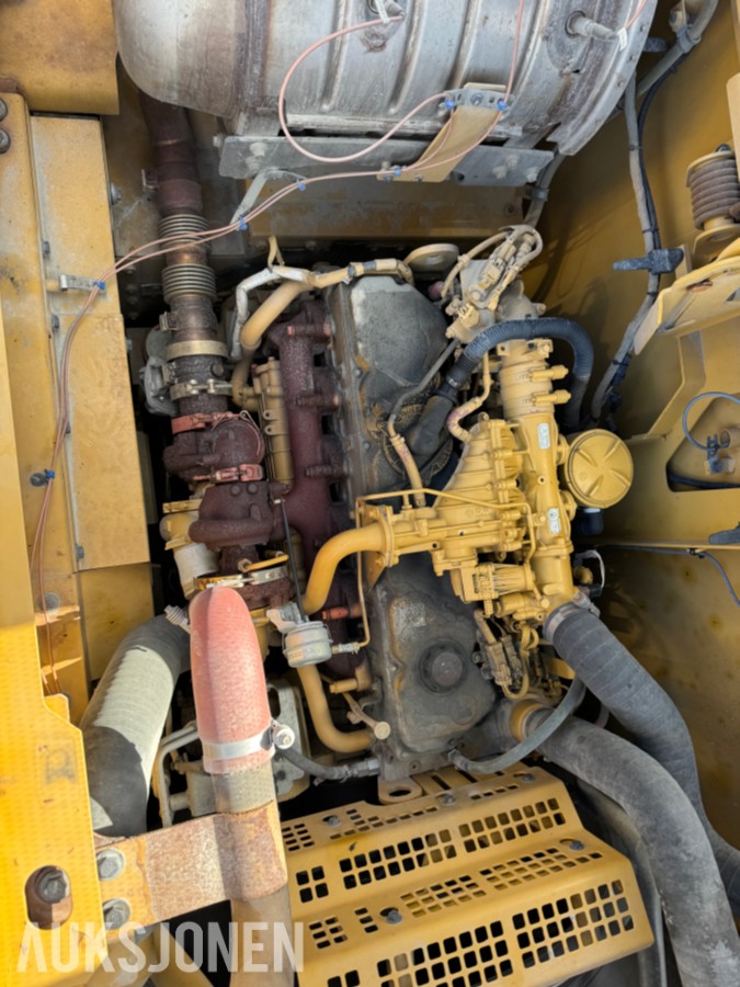 Cat 330F L MED BORERIGG OG SPUNTEAGGREGAT