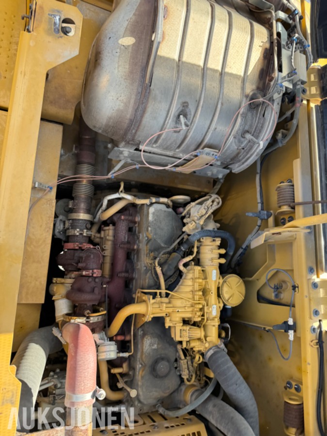 Cat 330F L MED BORERIGG OG SPUNTEAGGREGAT