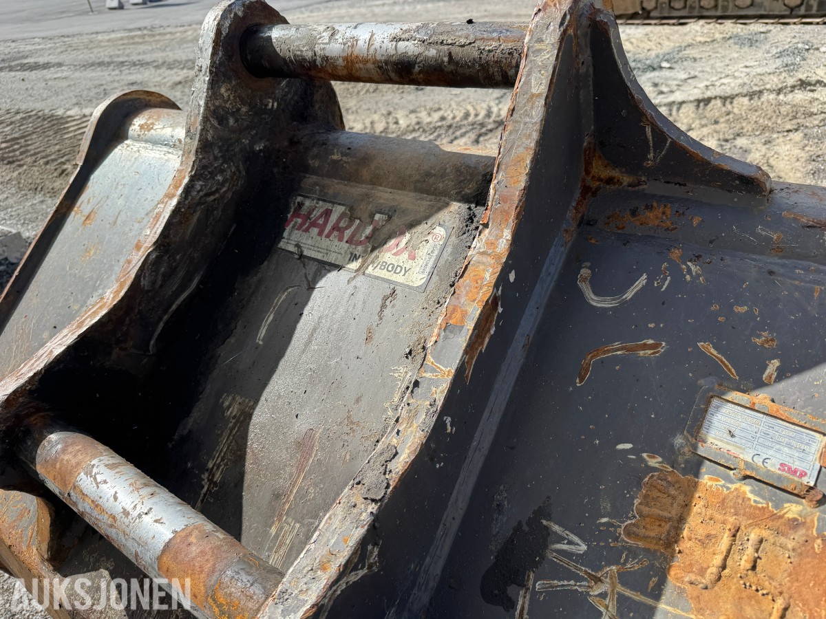 Cat 330F L MED BORERIGG OG SPUNTEAGGREGAT