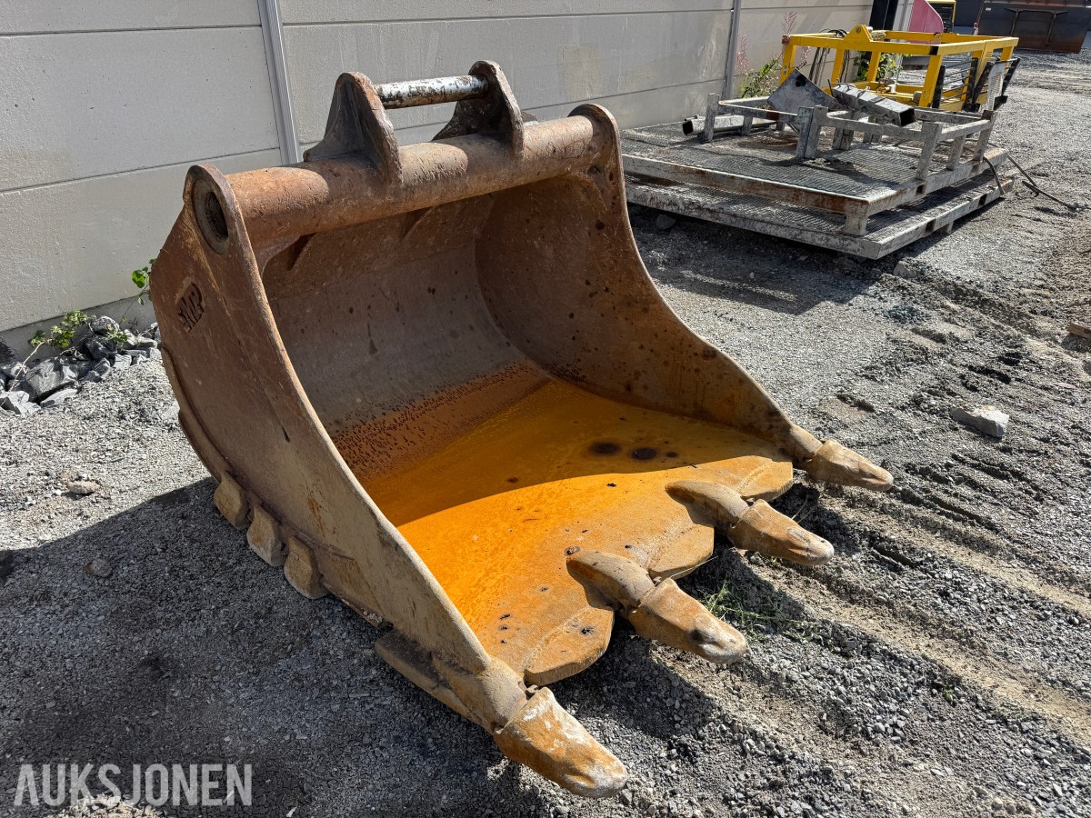 Cat 330F L MED BORERIGG OG SPUNTEAGGREGAT