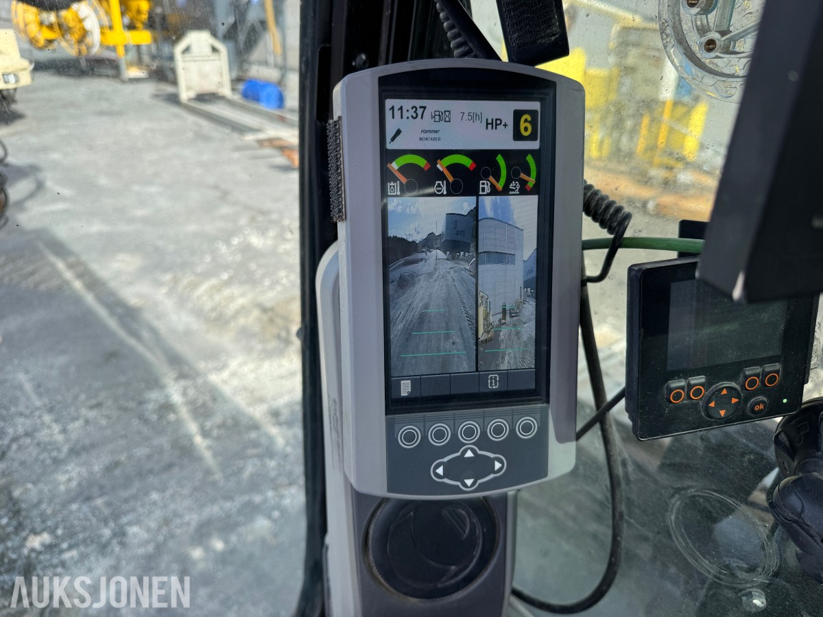 Cat 330F L MED BORERIGG OG SPUNTEAGGREGAT
