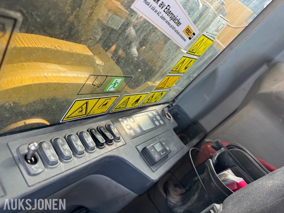 Cat 330F L MED BORERIGG OG SPUNTEAGGREGAT