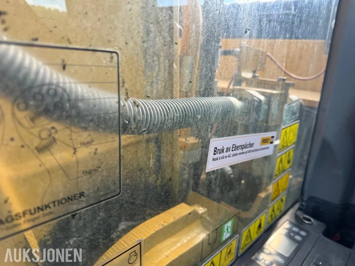 Cat 330F L MED BORERIGG OG SPUNTEAGGREGAT