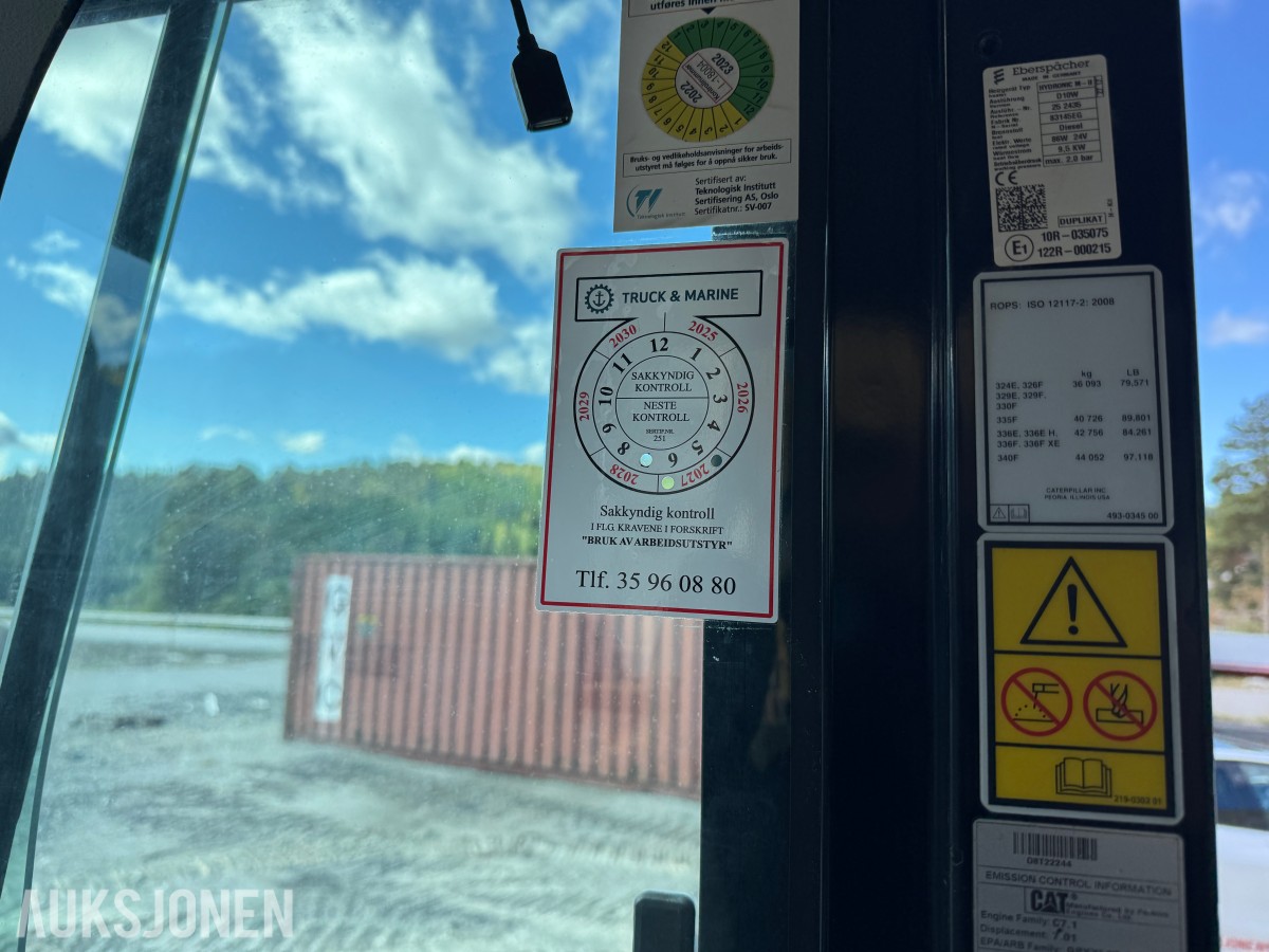 Cat 330F L MED BORERIGG OG SPUNTEAGGREGAT