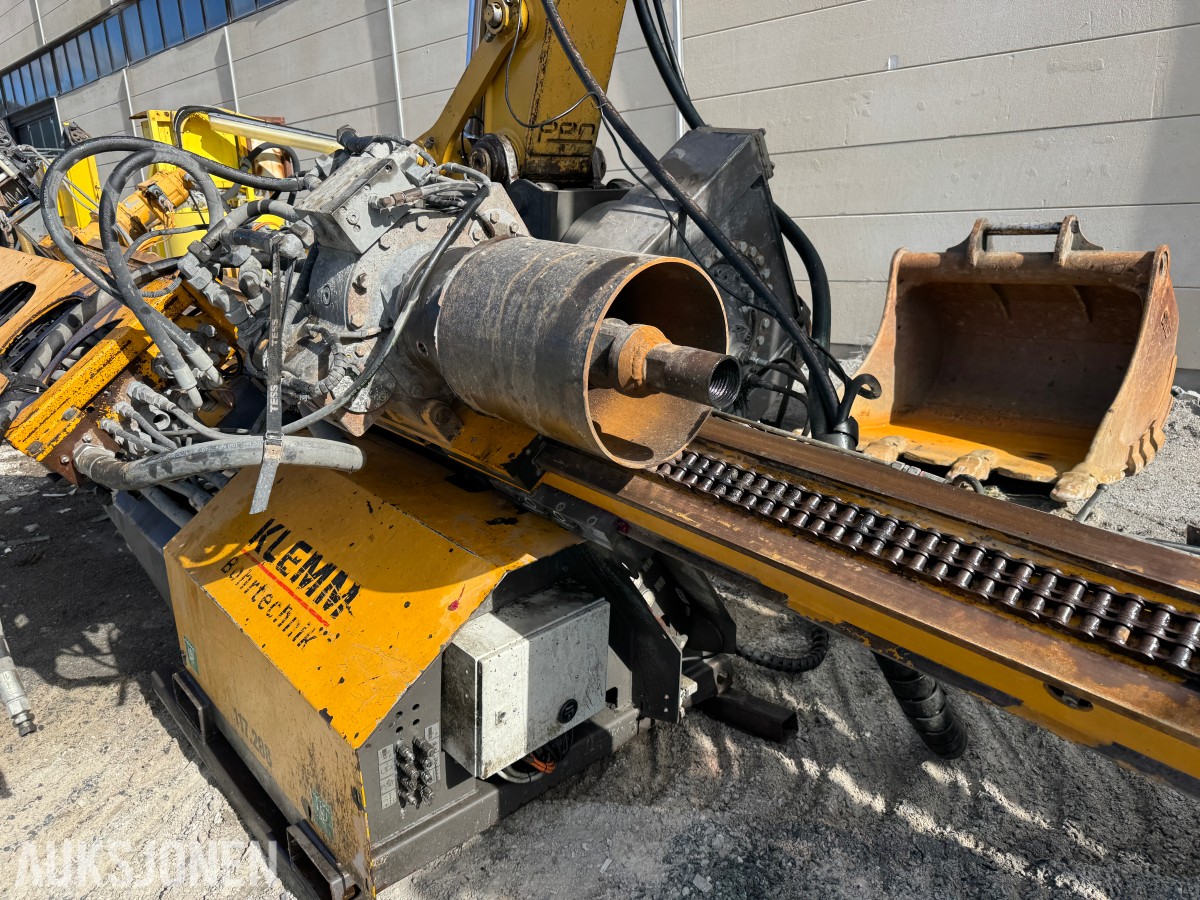Cat 330F L MED BORERIGG OG SPUNTEAGGREGAT