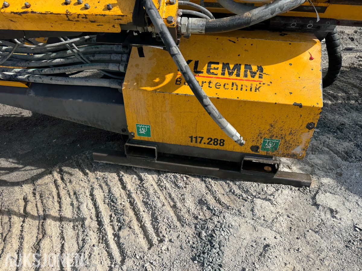 Cat 330F L MED BORERIGG OG SPUNTEAGGREGAT