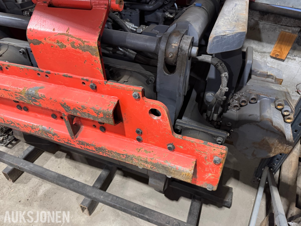 Cat 330F L MED BORERIGG OG SPUNTEAGGREGAT