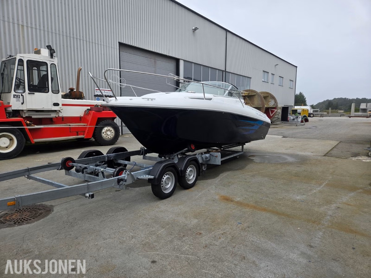 2004 Beneteau Flyer 650 Cabin Daycruiser