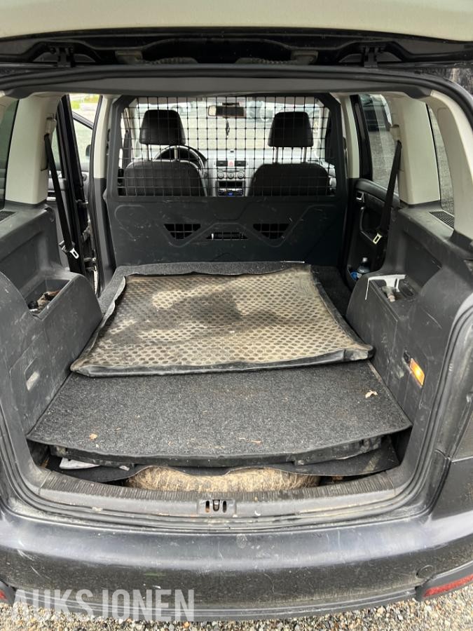 2009 Volkswagen Touran 1.9 Diesel, Automat, Skinnseter