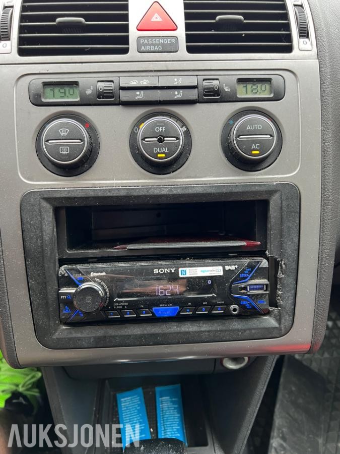 2009 Volkswagen Touran 1.9 Diesel, Automat, Skinnseter