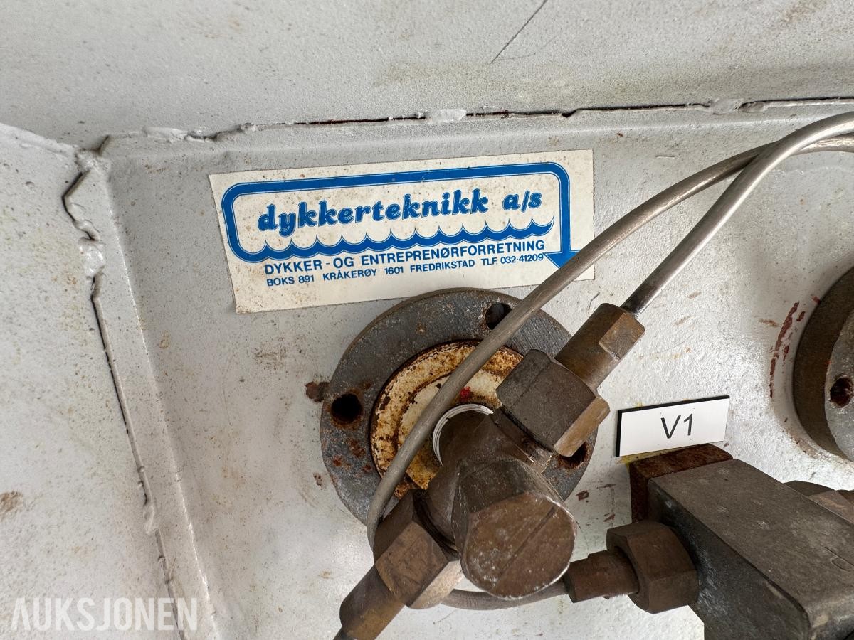 1996 Trykkammer til dykking i container