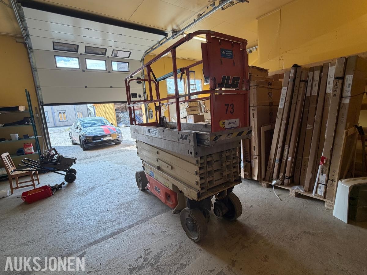 2011 JLG 2630ES 330timer