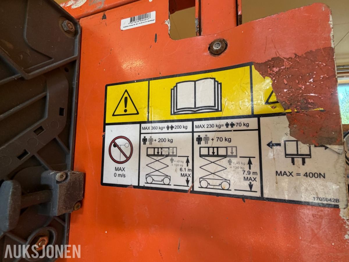 2011 JLG 2630ES 330timer