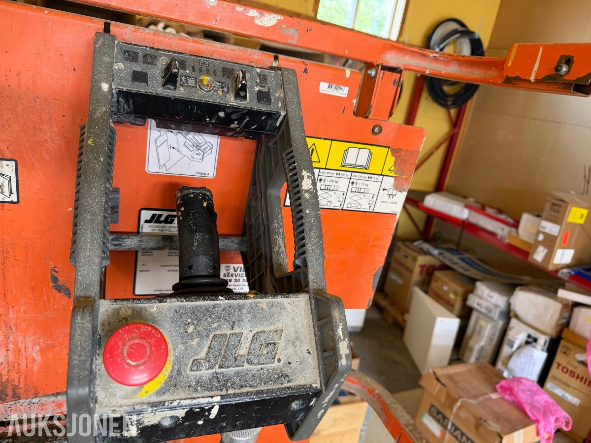 2011 JLG 2630ES 330timer