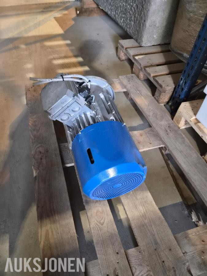 5,5Kw MOTOVARIO motor MOTOVARIO