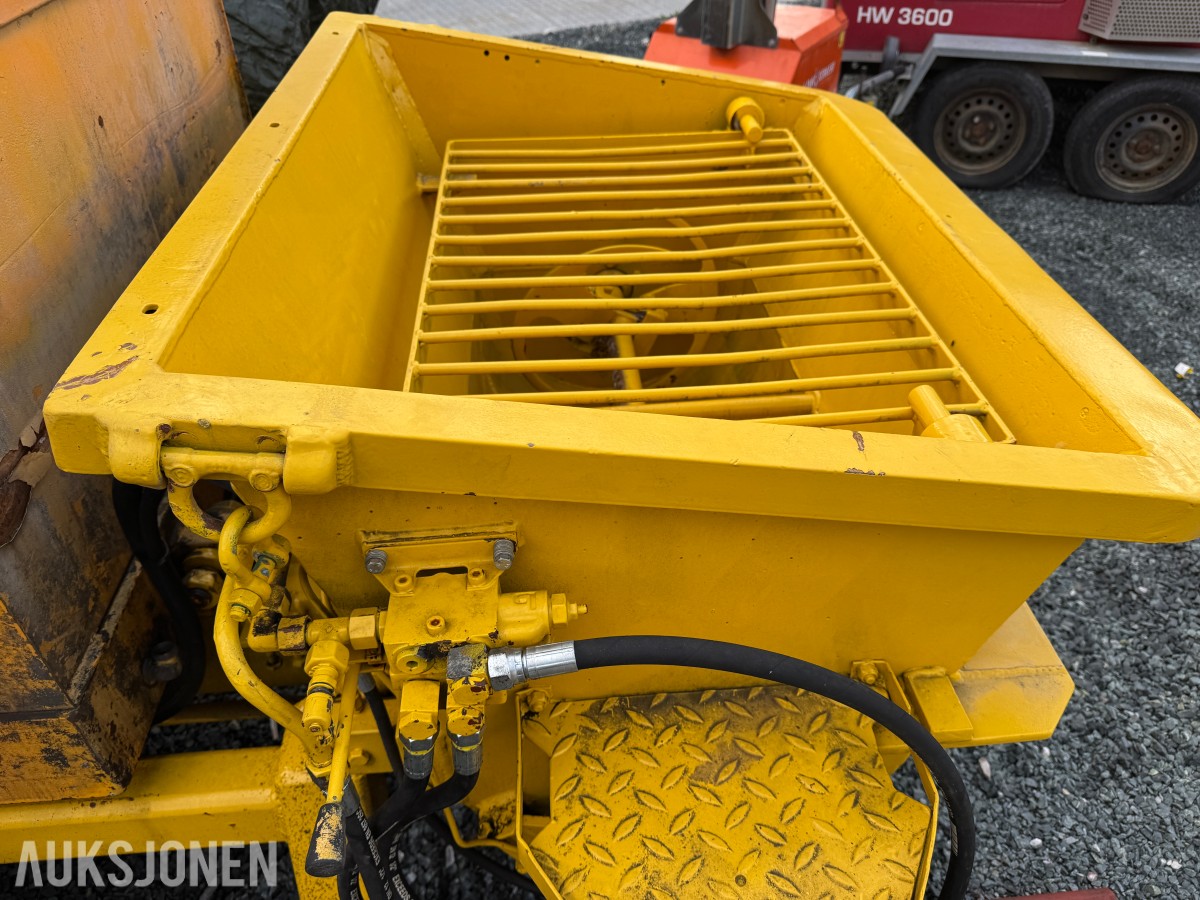 BETONGPUMPE MED DEUTZ DIESELMOTOR