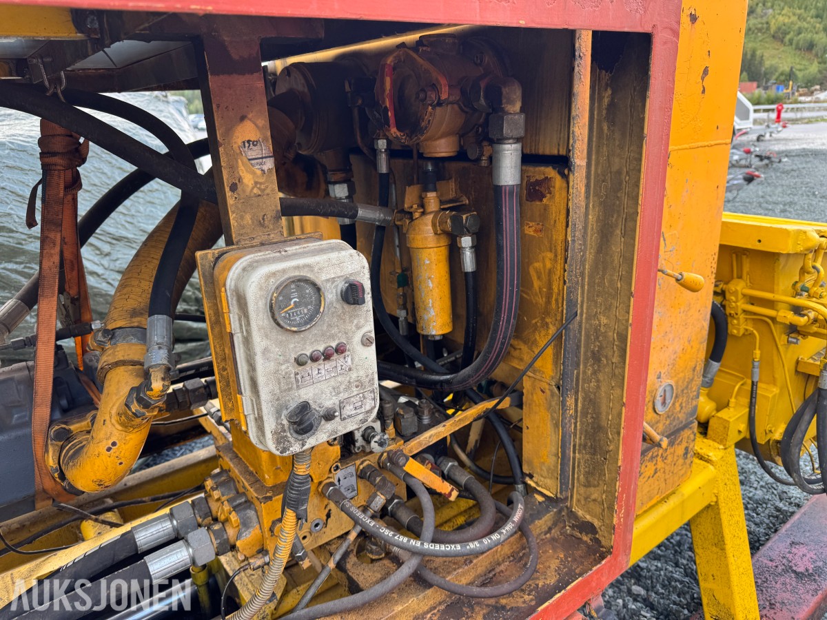 BETONGPUMPE MED DEUTZ DIESELMOTOR