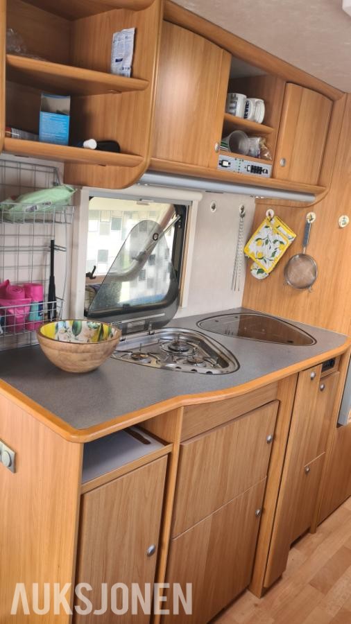 2007 Adria Classica 735 Med Isabella fortelt og Alde gulvvarme