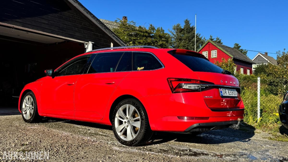2020 Skoda Superb 2,0 TDI 150hk Automat, Adaptiv cruisekontroll, Hengerfeste