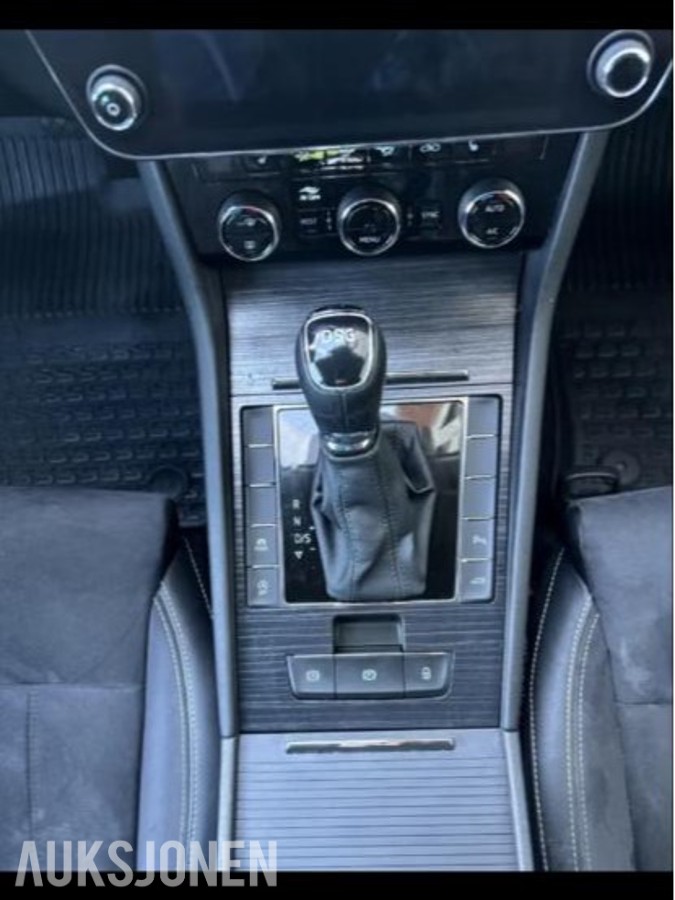 2020 Skoda Superb 2,0 TDI 150hk Automat, Adaptiv cruisekontroll, Hengerfeste