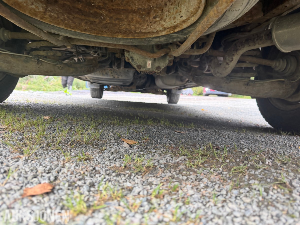 2005 Toyota HIACE 2.5-102 D 4WD - FIREHJULSTREKK - LANG UTGAVE
