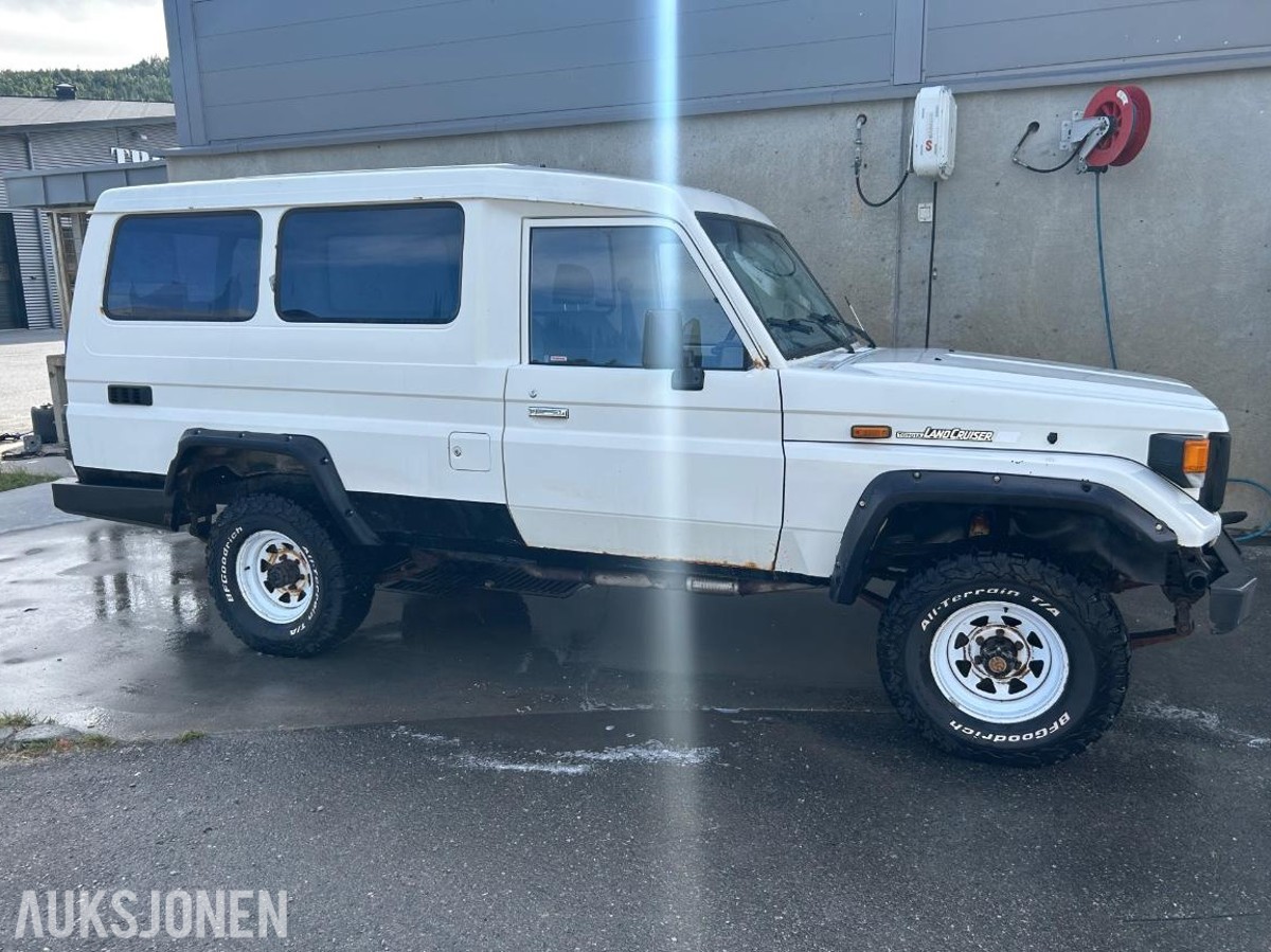 1999 Toyota Land Cruiser 4.2 131hk D 4WD 75 Troopy