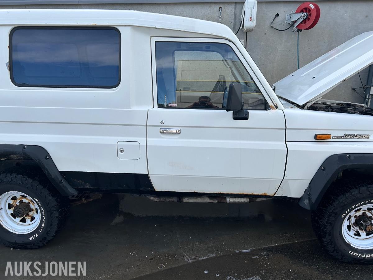 1999 Toyota Land Cruiser 4.2 131hk D 4WD 75 Troopy