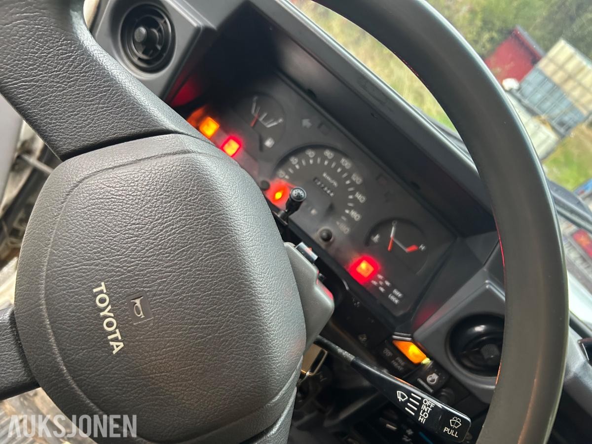 1999 Toyota Land Cruiser 4.2 131hk D 4WD 75 Troopy