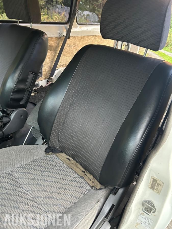 1999 Toyota Land Cruiser 4.2 131hk D 4WD 75 Troopy
