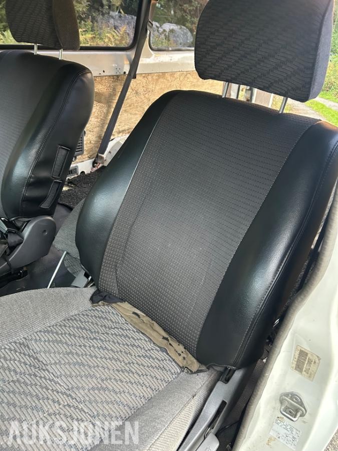 1999 Toyota Land Cruiser 4.2 131hk D 4WD 75 Troopy