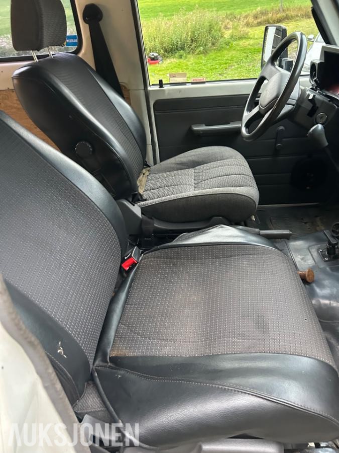 1999 Toyota Land Cruiser 4.2 131hk D 4WD 75 Troopy