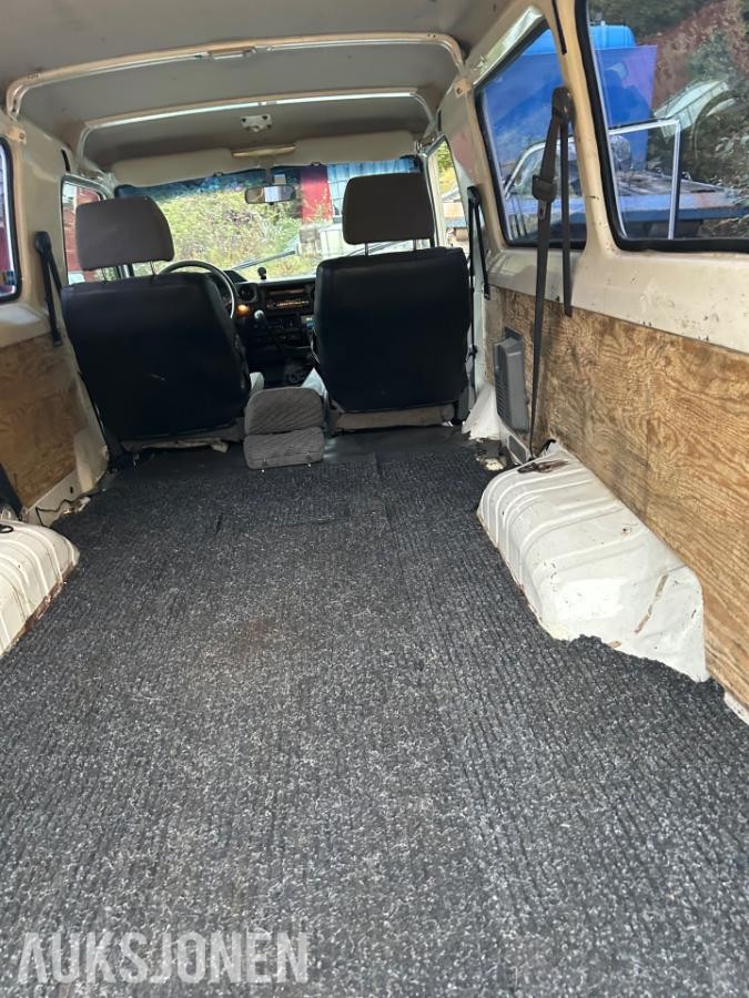 1999 Toyota Land Cruiser 4.2 131hk D 4WD 75 Troopy
