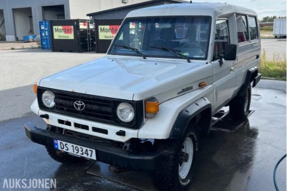 1999 Toyota Land Cruiser 4.2 131hk D 4WD 75 Troopy