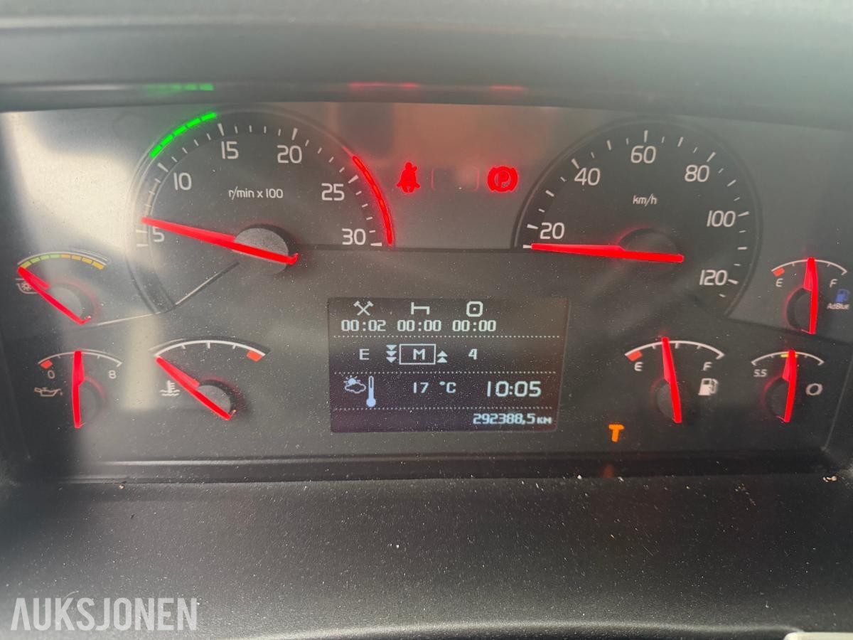 2011 Volvo FM 330 skapbil, Zepro bakløfter 2500 kg